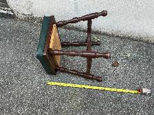 Vintage Green Vinyl Vnity Stool ! - Photo 5