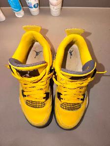 ⚡ HARD-TO-FIND AIR JORDAN 4 RETRO "LIGHTNING" ⚡ - Photo 3