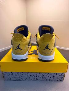 ⚡ HARD-TO-FIND AIR JORDAN 4 RETRO "LIGHTNING" ⚡ - Photo 7