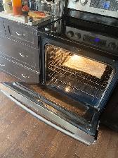 Stove / Range - Samsung - $250 - Photo 4