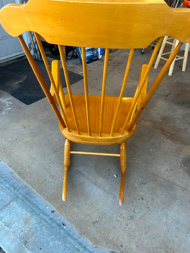 Rocking chair