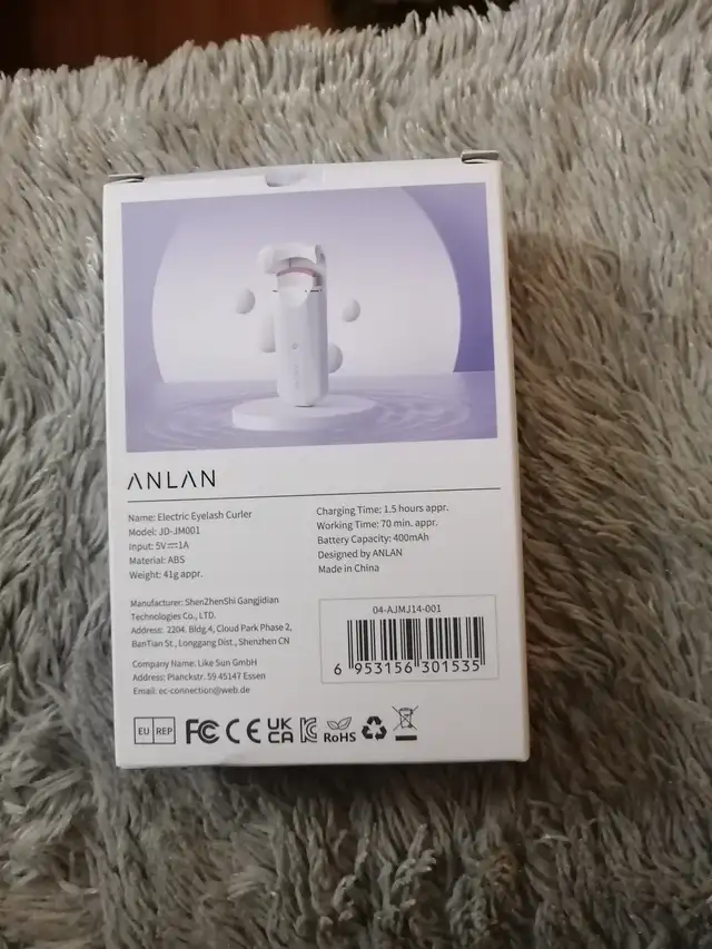 Electric eyelash curler