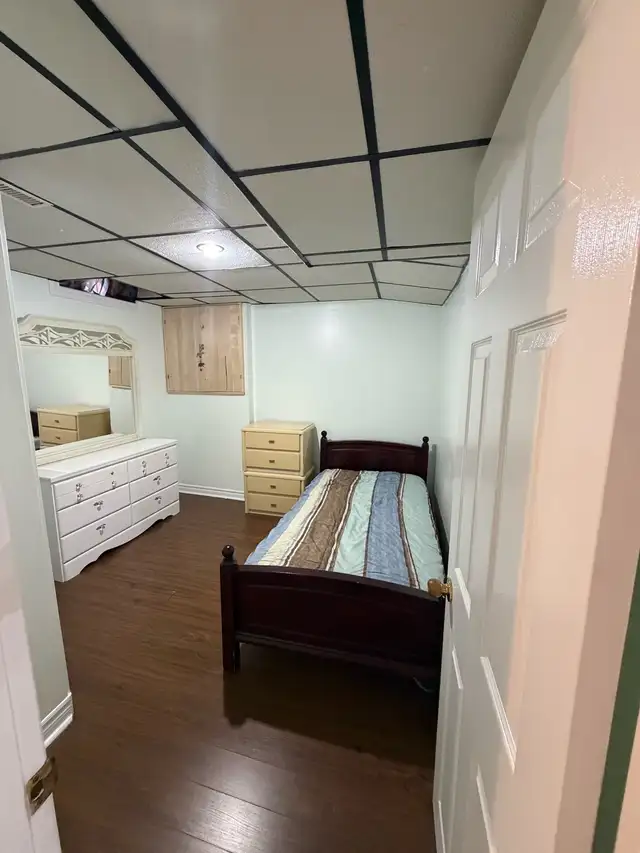 Room for Rent  Available NOW in SCARBOROUGH