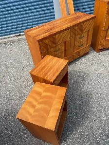 NICE VINTAGE BEDROOM SET