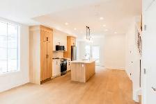 Private 3 Bed Townhouse | Private Garage | Gated Community - Photo 4