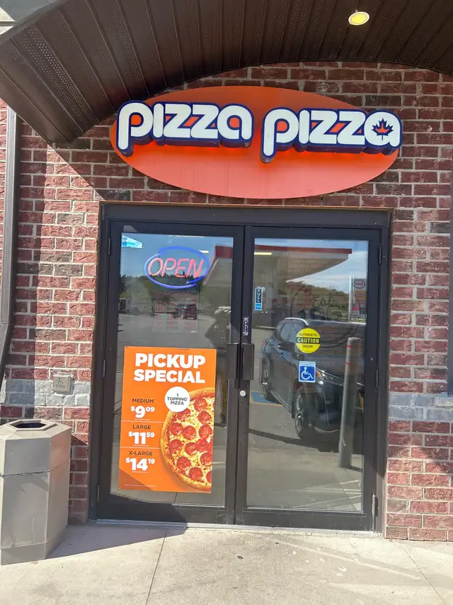 pizza pizza and burger shop
