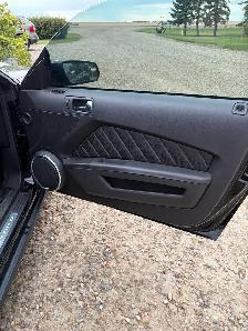 2011 Ford Mustang GT 5.0L - Photo 8