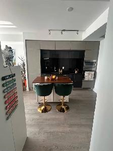Luxury 1 Bedroom at Ten York | High Floor | Stunning Lake Views - Photo 7