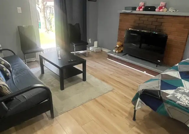 Shared 1 Bedroom Apartment Main floor