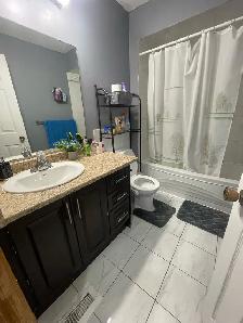 Shared 1 Bedroom Apartment Main floor - Photo 2