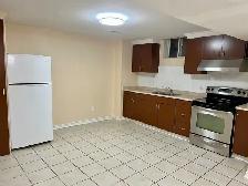 2 Bedroom Basement Apartment in Maple Vaughan - Photo 2