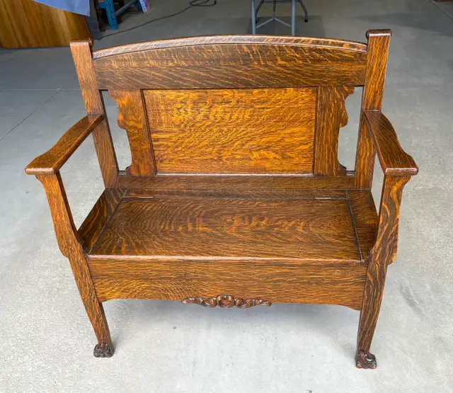 Antique Quarter-Sawn Oak Arts & Crafts Style Deacon's Bench