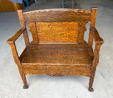 Antique Quarter-Sawn Oak Arts & Crafts Style Deacon's Bench