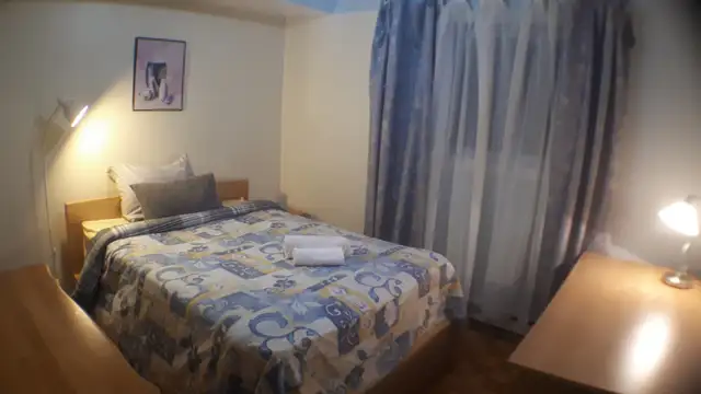 Chambre meublée non-fum. 1 coloc-650$-métro, plaza,2 parcs