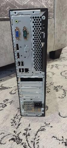 Lenovo ThinkCentre M920S Desktop - Photo 2