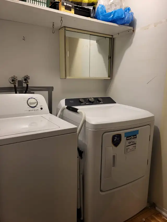 4 1/2 Montréal Ahuntsic - 1300$