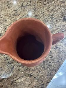 Clay water jug - Brampton  - $10 new - Photo 2