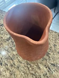 Clay water jug - Brampton  - $10 new - Photo 3