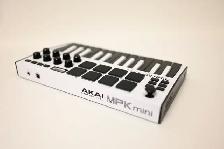 Akai MPK Mini MKIII 25-Note Keyboard/Drum Pad Controller White - Photo 4
