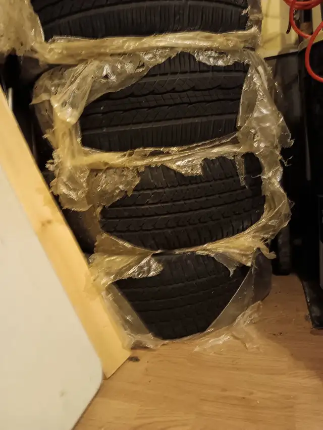 4 pneus d’été buick 2007 P225-60R-16