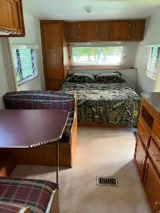 2000 Jayco Qwest 24 ft - Photo 3