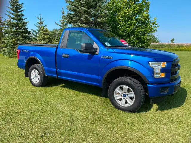 2017 Ford F-150 Sport 4x4 Regular Cab Short Box fresh MB safety