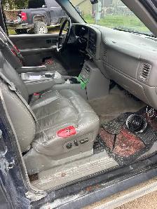 2002 Silverado and 01 sierra parts truck - Photo 6
