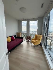 Private room with private washroom available at penthouse - Photo 8