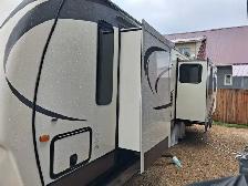 Spacious Jayco Eagle Premier 318 RETS - Photo 3