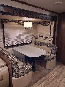 Spacious Jayco Eagle Premier 318 RETS - Photo 5