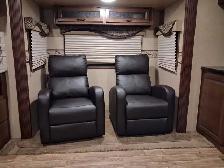 Spacious Jayco Eagle Premier 318 RETS - Photo 6