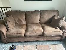 Couch and Futon - Photo 2