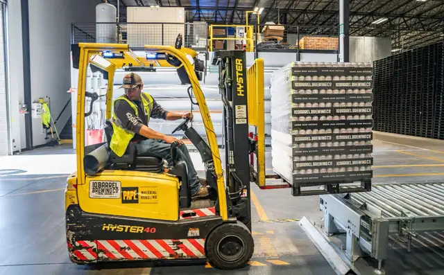NOW HIRING: FORKLIFT OPERATORS