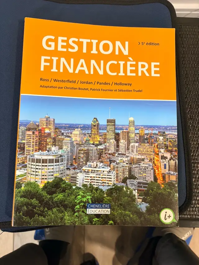 Livres administration finances UQO