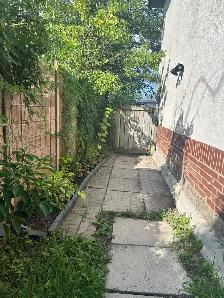 Bedroom for rent - Photo 5