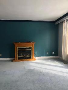3 Beds 1 Bath Main Floor unit $2800/- available from 15th SEP - Photo 5