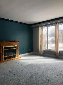3 Beds 1 Bath Main Floor unit $2800/- available from 15th SEP - Photo 6