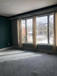 3 Beds 1 Bath Main Floor unit $2800/- available from 15th SEP - Photo 8