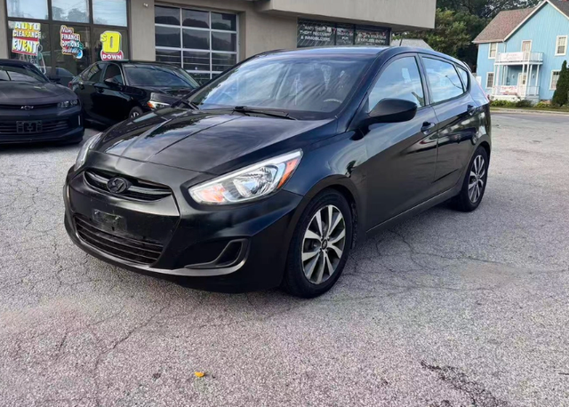 2017 Hyundai Accent SE | No Accident