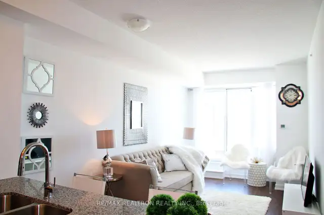 Beautiful Condo with 1 Bedroom   Den with Huge Terrace!