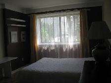 Best rooms for student, professional short/long term! - Photo 3