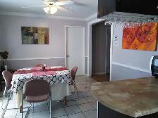 Best rooms for student, professional short/long term! - Photo 10