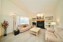 4 BEDROOM CABOVER IN ROYALWOOD - Photo 5