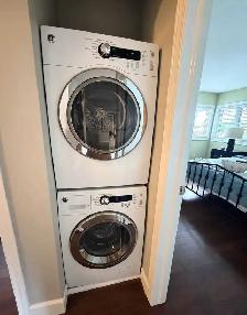 GE Washer Dryer Set - Photo 2