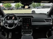 2027 GMC Terrain AWD Elevation - Photo 17