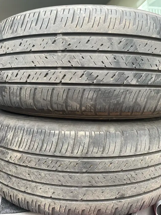 2x pneus 215/60R17 Falken Sincera