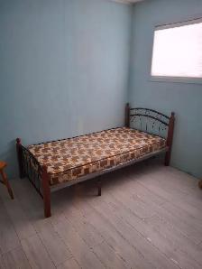 Single and sharing  rooms for rent available - Photo 2
