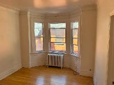 3 Bedroom Centretown Apartment for Rent (353 Frank St) - Photo 6