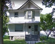 588 Ashburn St - 4 Bedroom Duplex