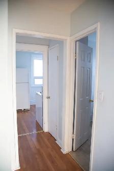 588 Ashburn St - 4 Bedroom Duplex - Photo 5